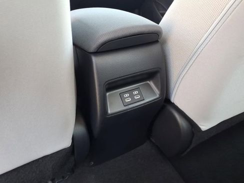 Used 2026 Toyota Corolla LE FWD image 9