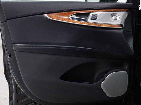 Used 2018 Lincoln MKX Reserve w/ Luxury Package image 16