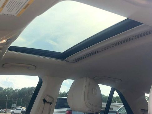 Used 2021 Mercedes-Benz GLE 350 4MATIC image 29