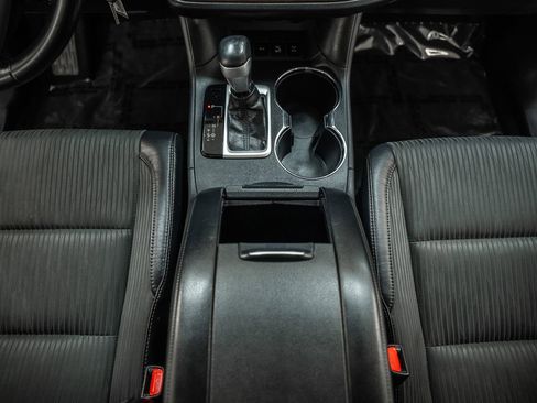 Used 2017 Toyota Highlander Plus w/ Protection Package #3 AWD/4WD image 32