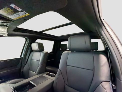 New 2026 Toyota Tundra Platinum AWD/4WD image 19