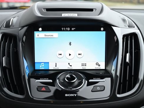 Used 2016 Ford Escape Titanium image 25