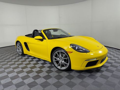 Certified 2025 Porsche 718 Boxster RWD image 7