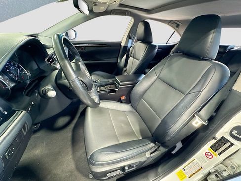 Used 2018 Lexus ES 350 w/ Accessory Package 2 FWD image 11