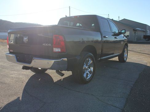 Used 2018 RAM 1500 Classic SLT image 6