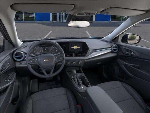 New 2026 Chevrolet Trax LS image 15