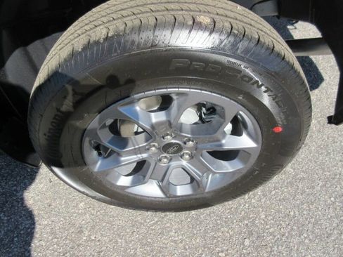 New 2025 Ford Maverick XLT w/ XLT Luxury Package image 10