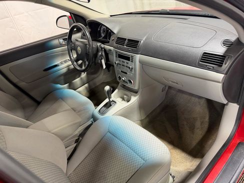 Used 2006 Chevrolet Cobalt LT w/ Preferred Equipment Group FWD image 13