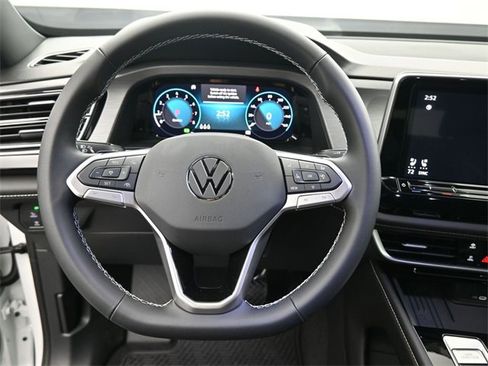 New 2026 Volkswagen Atlas Cross Sport SE image 32