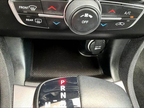 Used 2023 Dodge Charger SXT RWD image 17