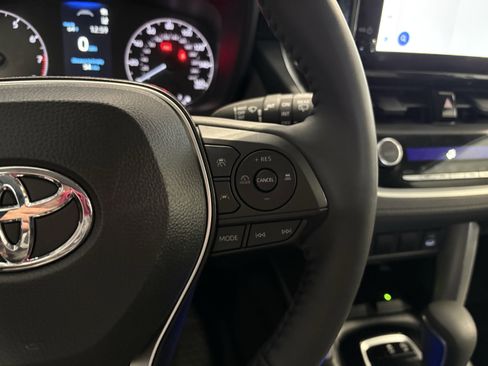 Certified 2024 Toyota Corolla Cross LE image 23