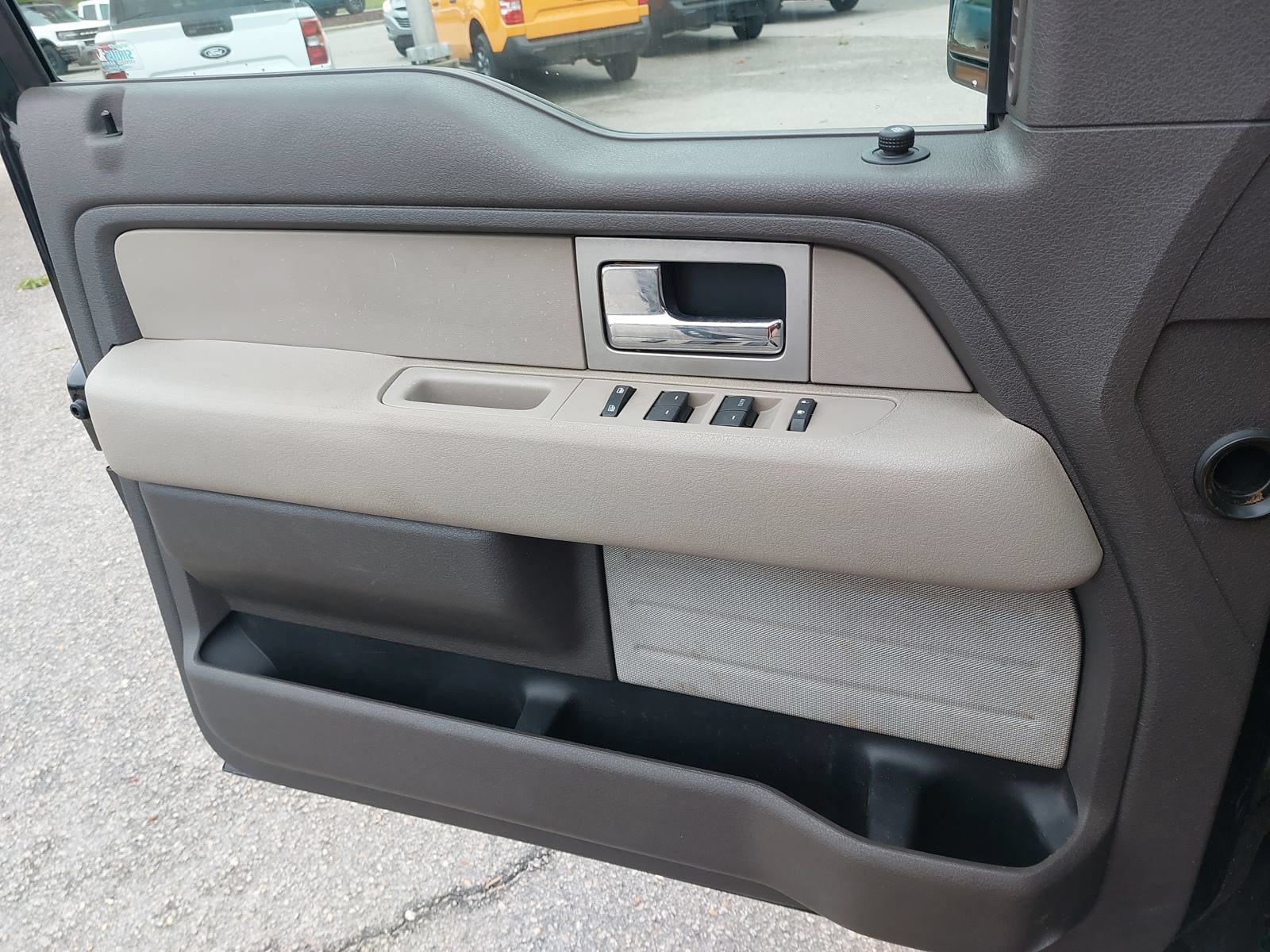 Used 2010 Ford F150 XLT AWD/4WD image 24