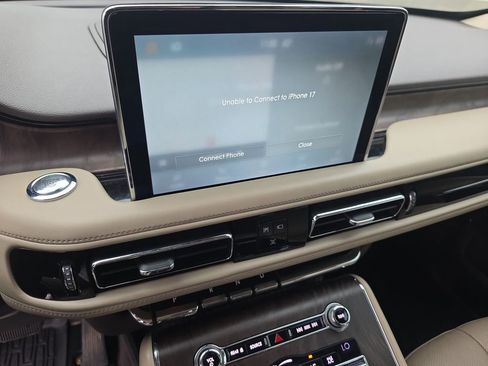 Used 2020 Lincoln Aviator Reserve w/ Equipment Group 201A AWD/4WD image 27
