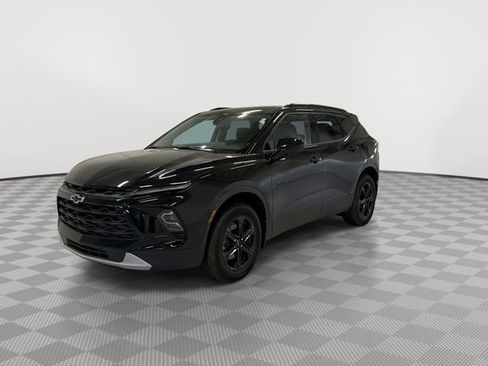 New 2025 Chevrolet Blazer LT w/ Midnight/Sport Edition FWD image 5