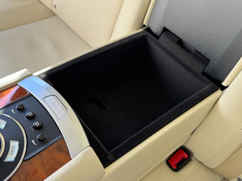 Used 2013 Rolls-Royce Ghost REAR THEATRE / MASSAGE SEATS / image 57