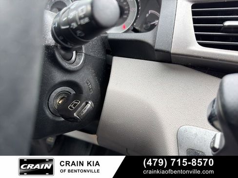 Used 2016 Honda Odyssey LX image 26