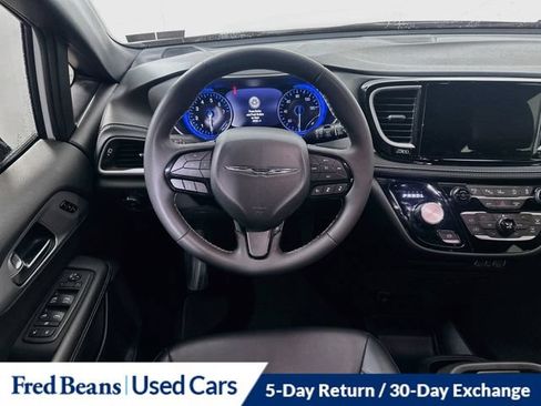 Certified 2024 Chrysler Pacifica Touring-L w/ S Appearance Package FWD image 28