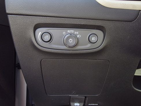 Used 2021 Buick Encore GX Essence w/ Advanced Technology Package image 13