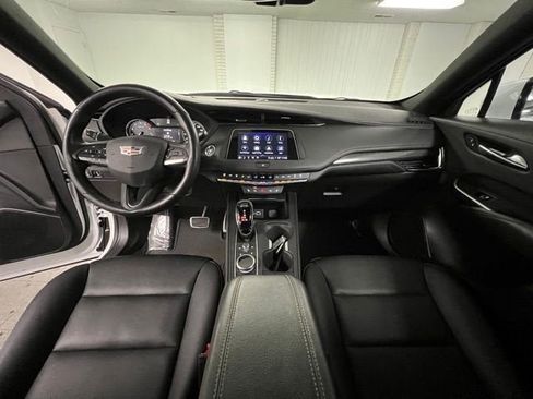 Certified 2023 Cadillac XT4 Sport w/ LPO, Onyx Lite Package image 16