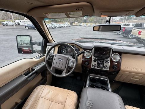 Used 2016 Ford F250 Lariat w/ Lariat Ultimate Package AWD/4WD image 17