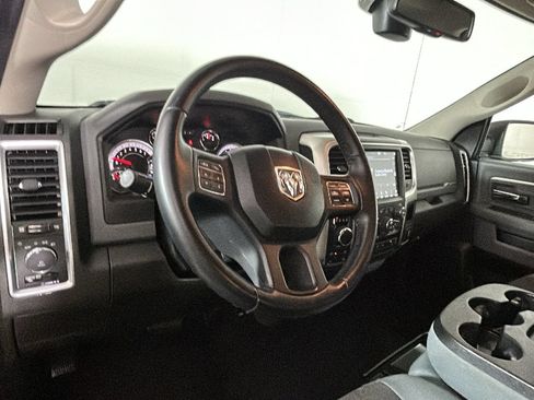 Used 2019 RAM 1500 Big Horn AWD/4WD image 16