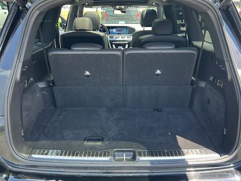 Used 2025 Mercedes-Benz GLS 450 4MATIC image 17