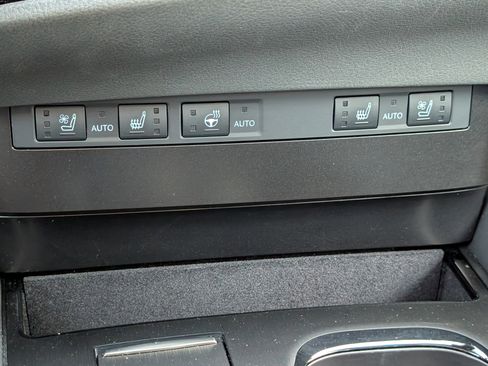 Certified 2024 Lexus ES 300h w/ Premium Package image 25