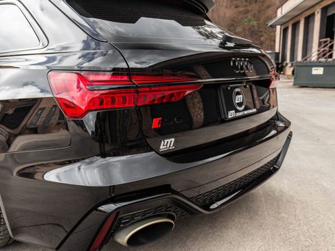 Used 2021 Audi RS 6 w/ Executive Package AWD/4WD image 21