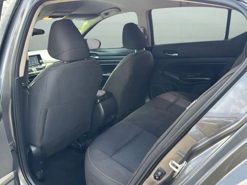 Used 2022 Nissan Altima 2.5 S FWD image 41