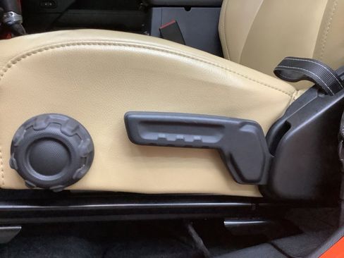 Used 2019 Jeep Wrangler Unlimited Rubicon w/ Dual Top Group image 15