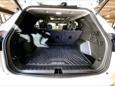 Used 2019 Chevrolet Equinox Premier image 17