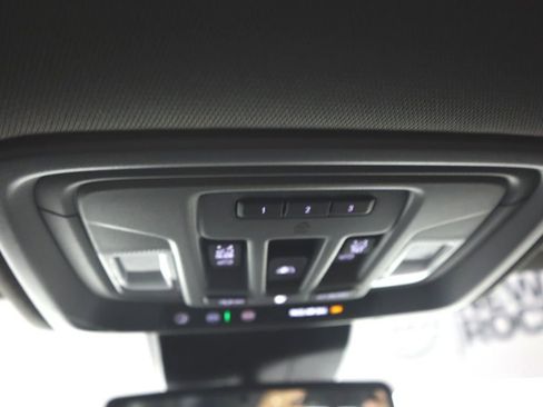 Used 2025 GMC Sierra 3500 Denali image 16