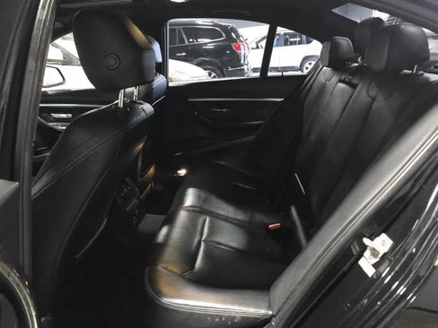 Used 2017 BMW 330i xDrive Sedan AWD/4WD image 6