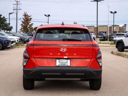 New 2026 Hyundai Kona SE image 6
