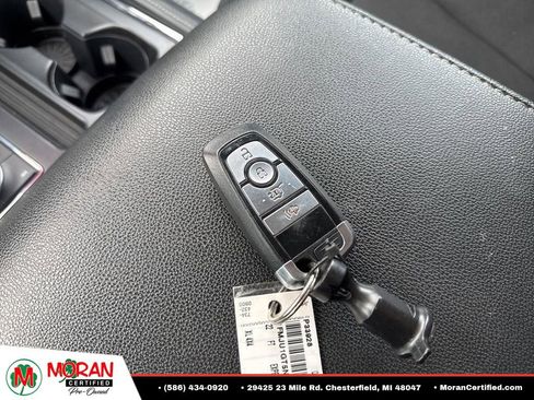 Used 2022 Ford Expedition XL AWD/4WD image 32