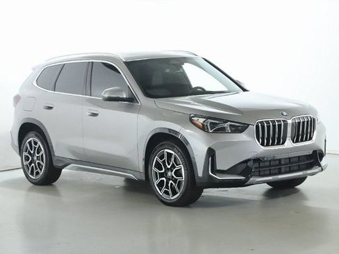 Used 2025 BMW X1 xDrive28i w/ Convenience Package AWD/4WD image 10