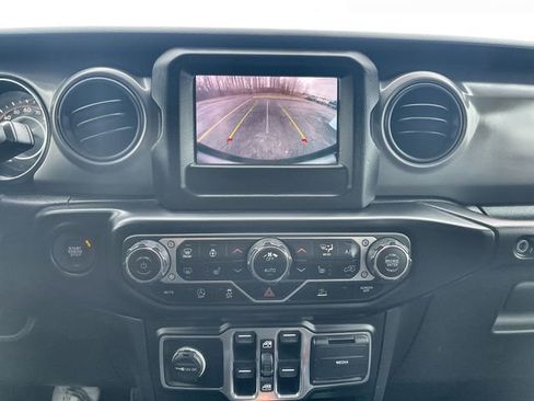 Used 2022 Jeep Wrangler Unlimited Sport AWD/4WD image 15