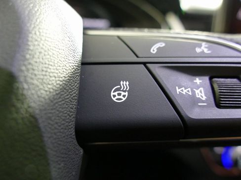 Used 2025 Audi SQ5 Premium Plus image 19