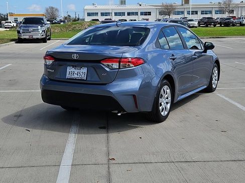 Used 2025 Toyota Corolla LE image 5