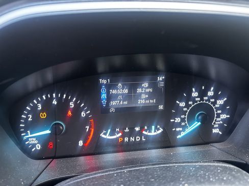 Used 2022 Ford Escape SE w/ Cold Weather Package image 5