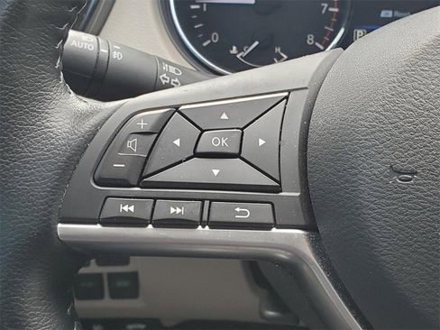 Certified 2022 Nissan Rogue Sport SV image 21