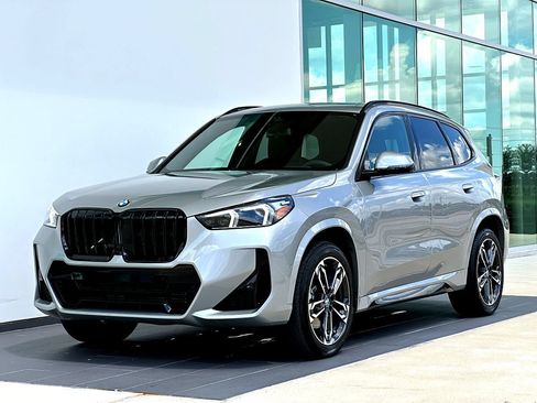 New 2026 BMW X1 xDrive28i w/ Technology Package AWD/4WD image 9