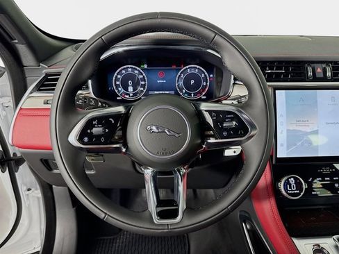 New 2026 Jaguar F-PACE R-Dynamic S image 12