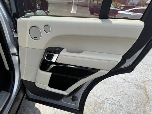 Used 2015 Land Rover Range Rover Supercharged AWD/4WD image 78