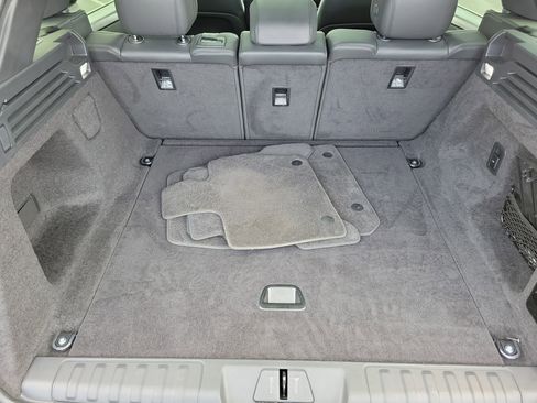 Used 2024 Land Rover Range Rover Sport SE image 7