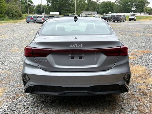 Used 2023 Kia Forte LXS FWD image 6