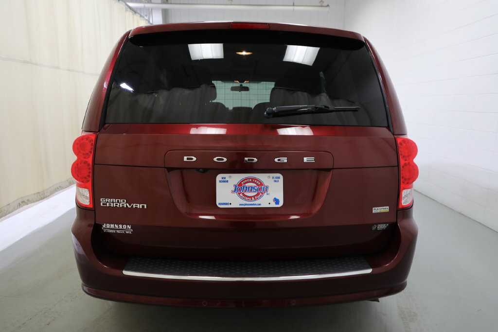 Used 2018 Dodge Grand Caravan SE w/ Rear Park Assist Package FWD image 30