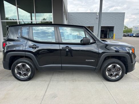 Used 2015 Jeep Renegade Sport w/ Power & Air Group AWD/4WD image 3