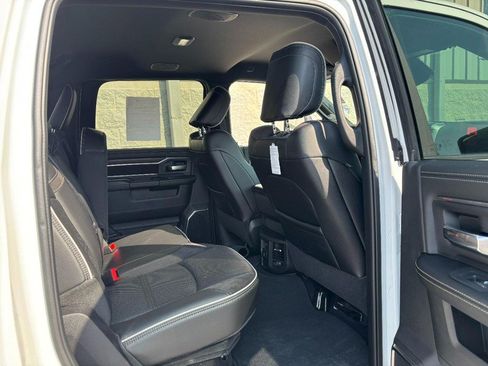 Used 2026 RAM 2500 Laramie AWD/4WD image 12