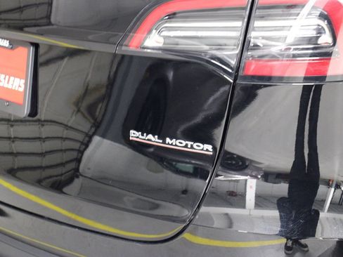 Used 2024 Tesla Model Y Performance image 3